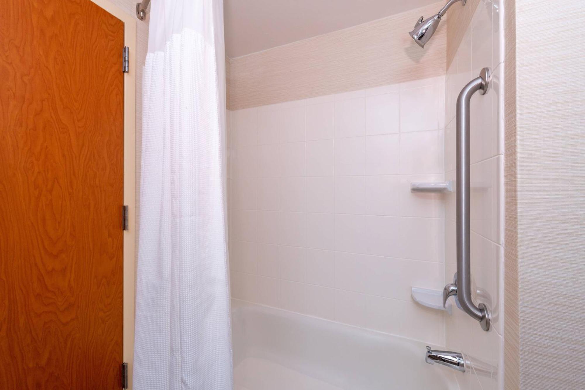 Fairfield Inn & Suites Greensboro Wendover Luaran gambar